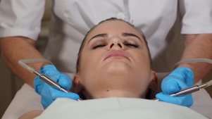 mikroprądowa terapia twarzy